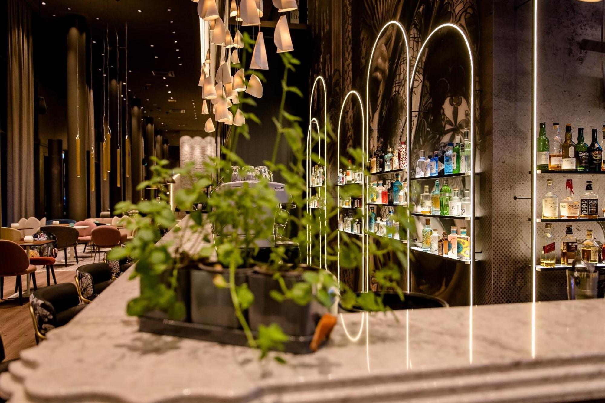 Motel One Dresden Am Zwinger Luaran gambar