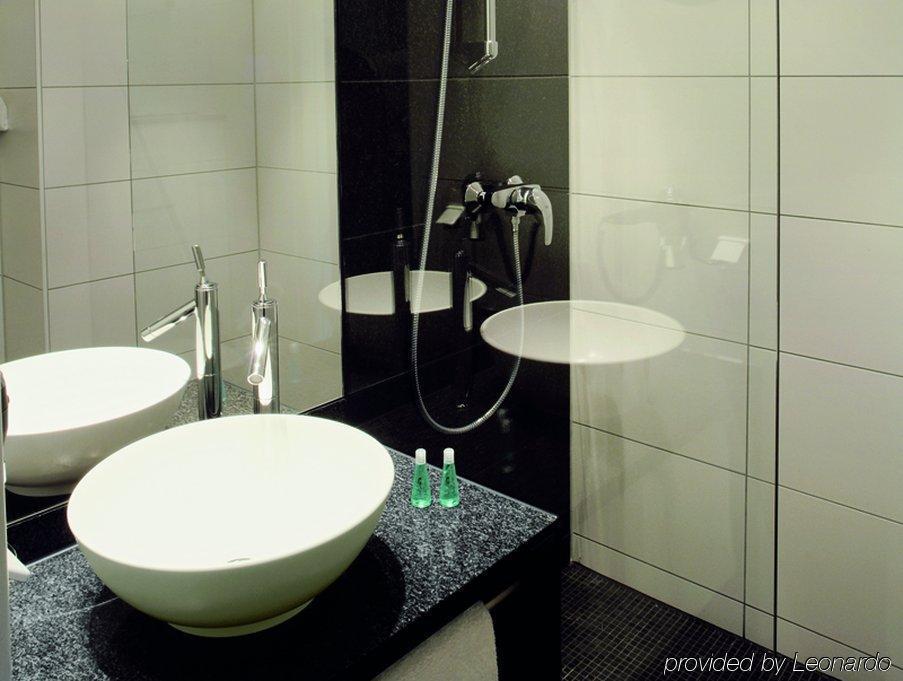 Motel One Dresden Am Zwinger Luaran gambar