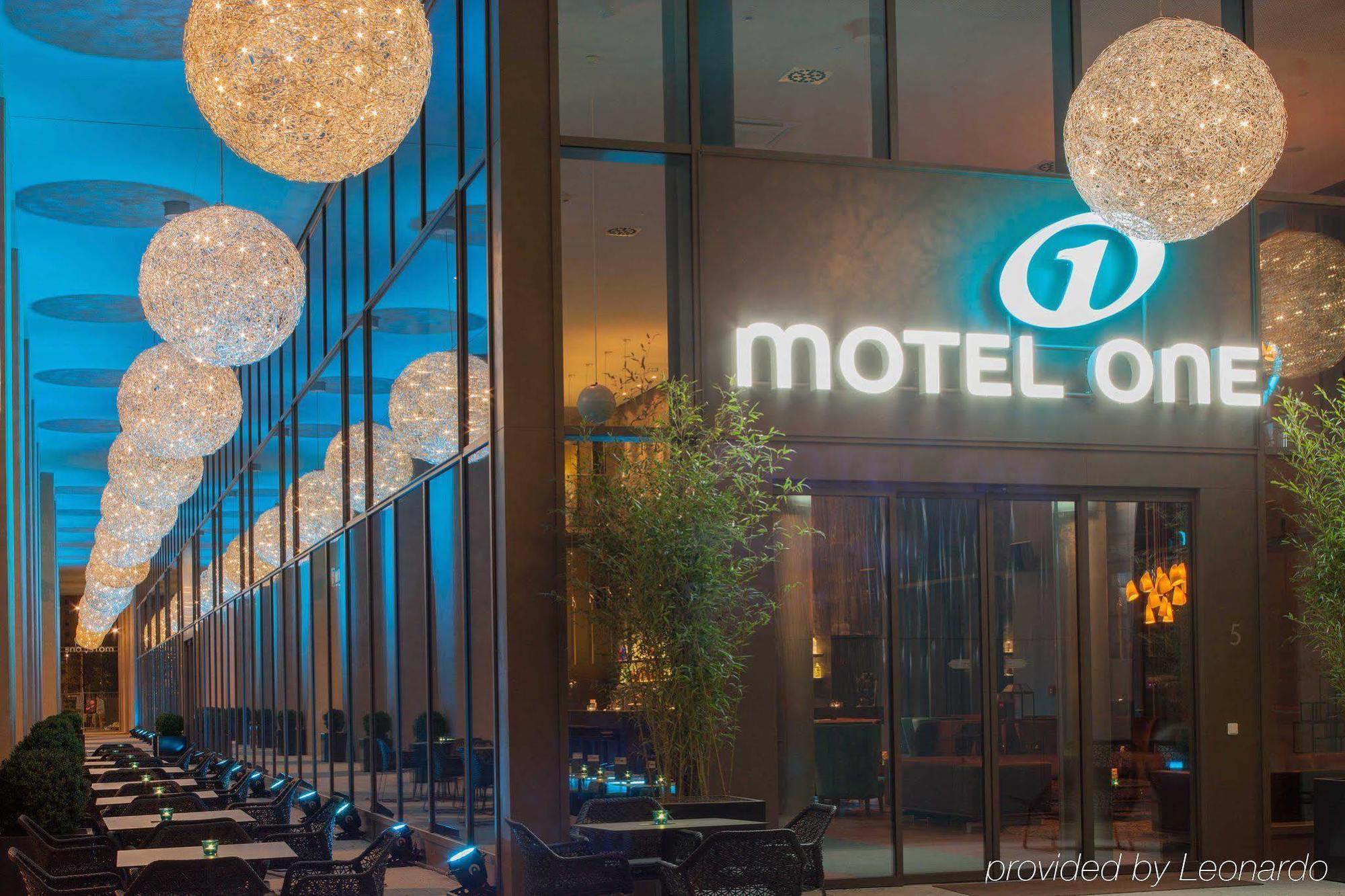 Motel One Dresden Am Zwinger Luaran gambar