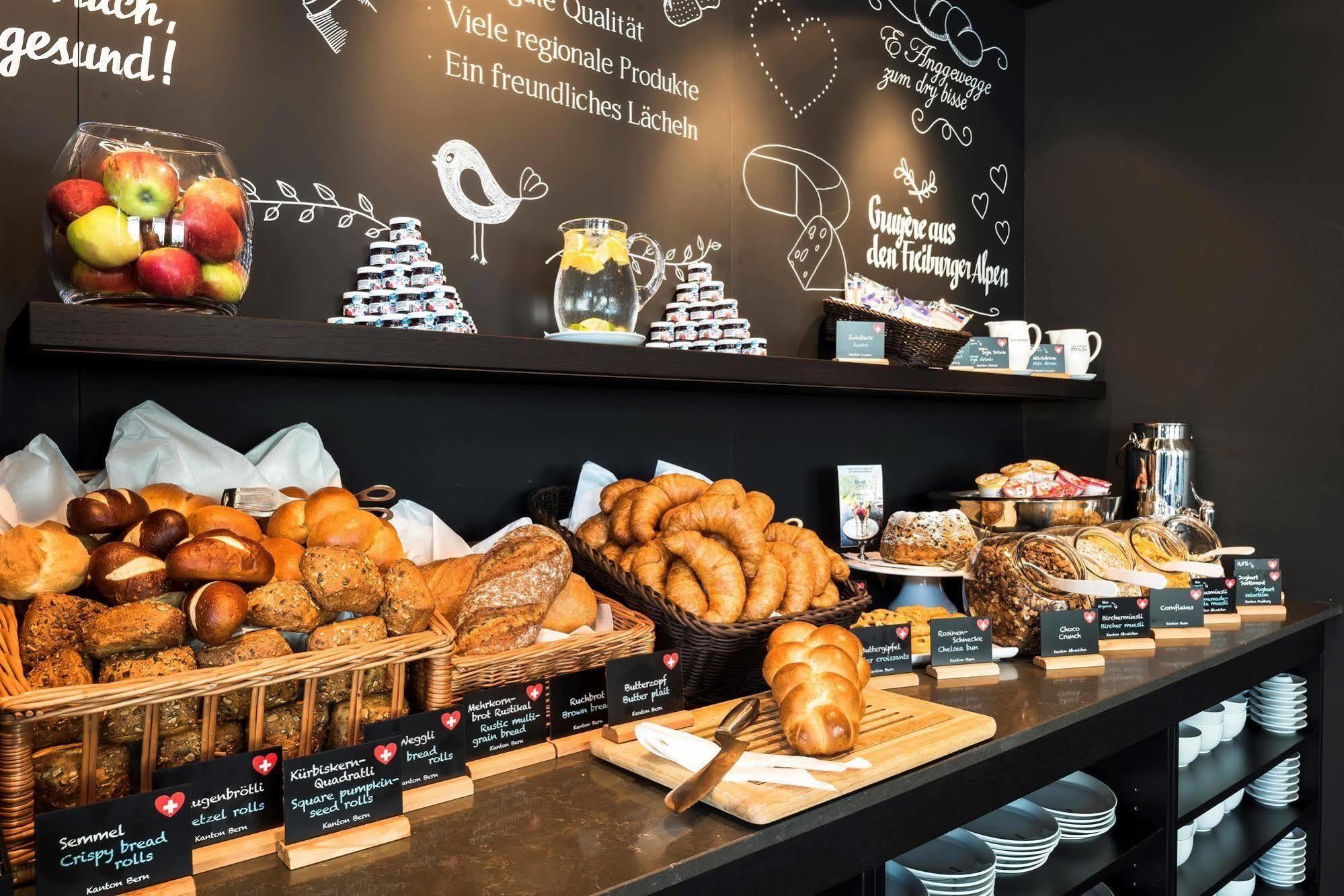 Motel One Dresden Am Zwinger Luaran gambar