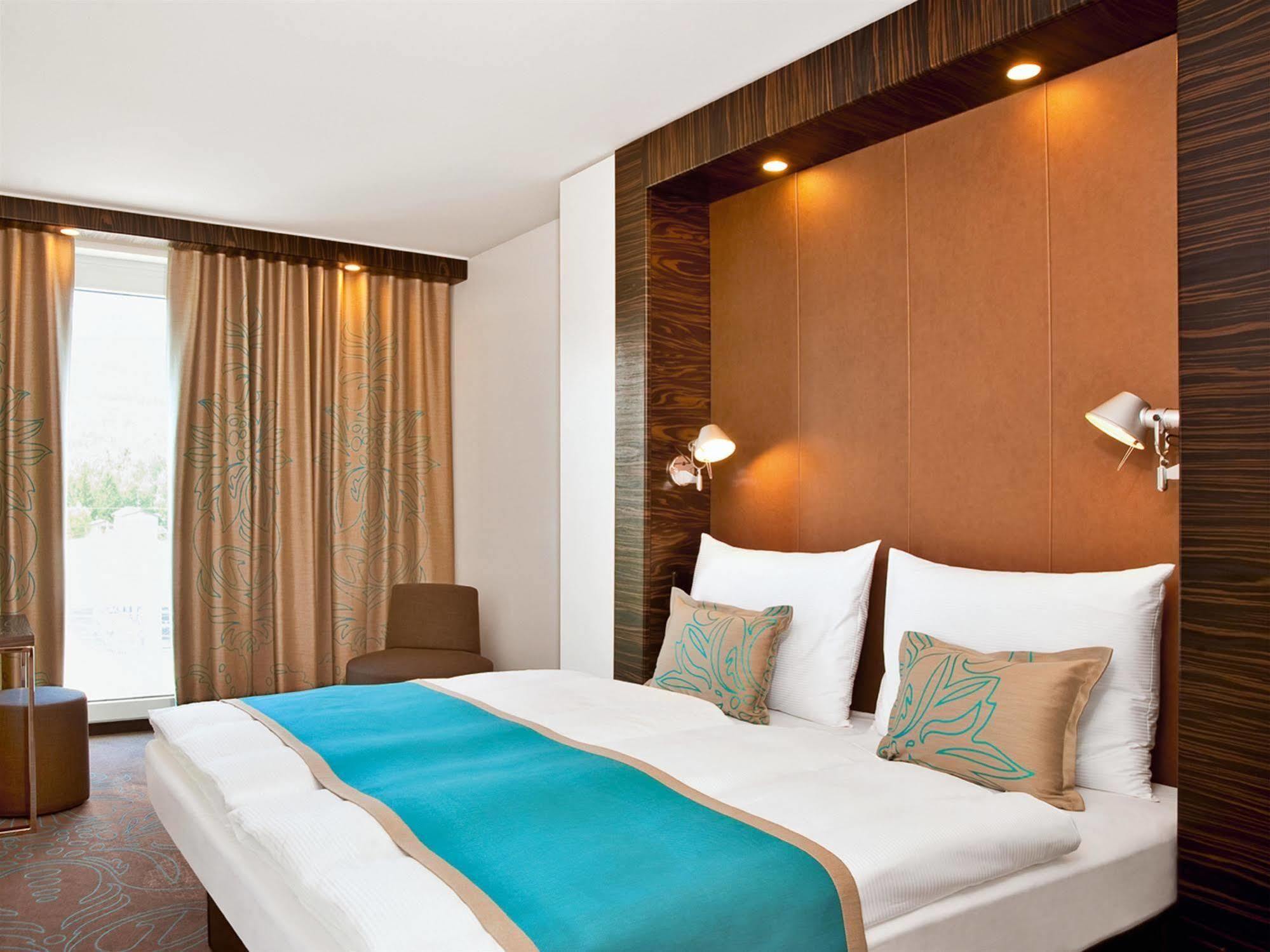 Motel One Dresden Am Zwinger Luaran gambar